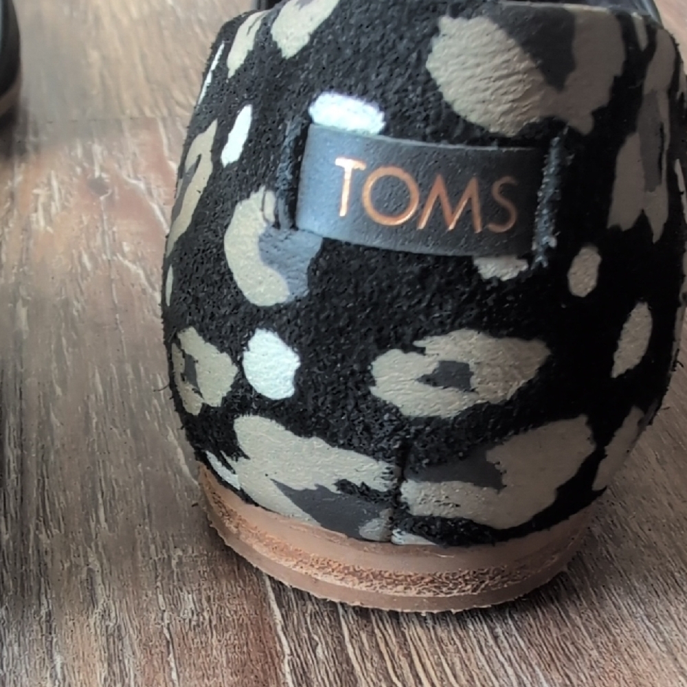 TOMS Women's Black Flats - Picture 7 of 7